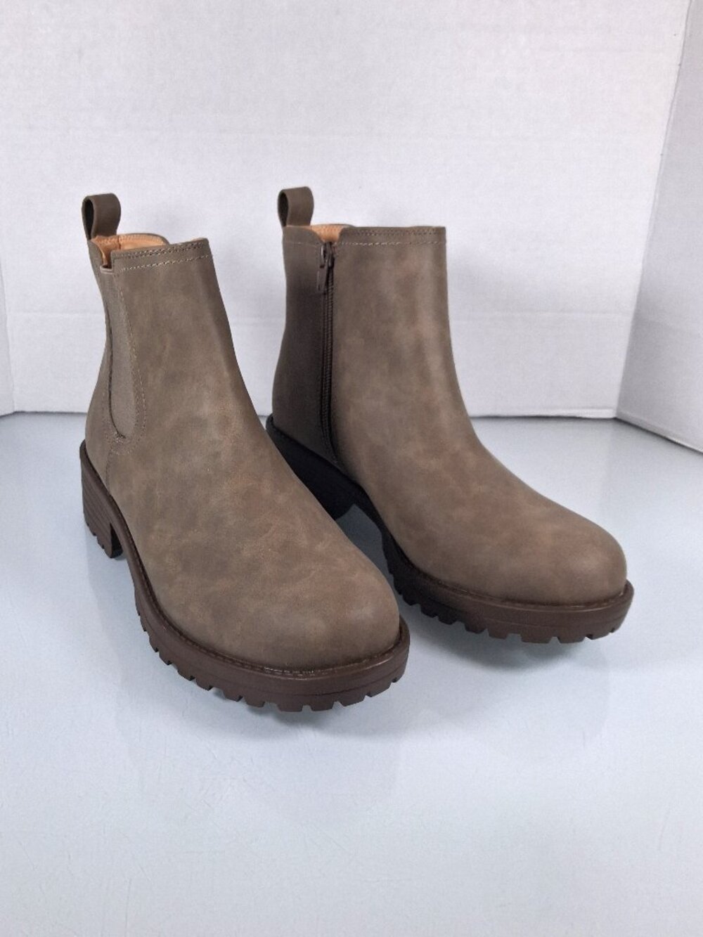 Buffalo David Bitton Women's Anna Brown Water Repellant Boots Size 9 Side Zip